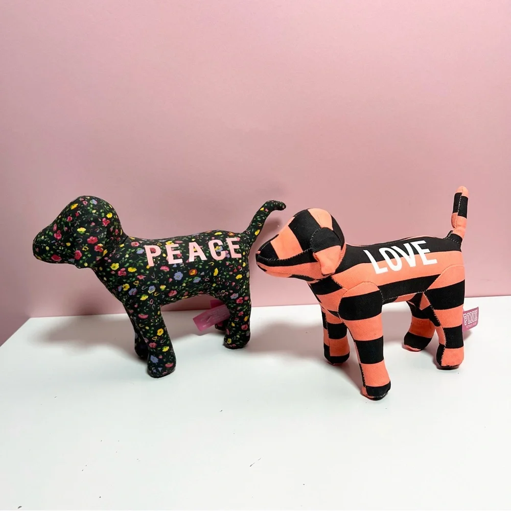 Y2K 2000s mcbling Victoria Secret pink dogs